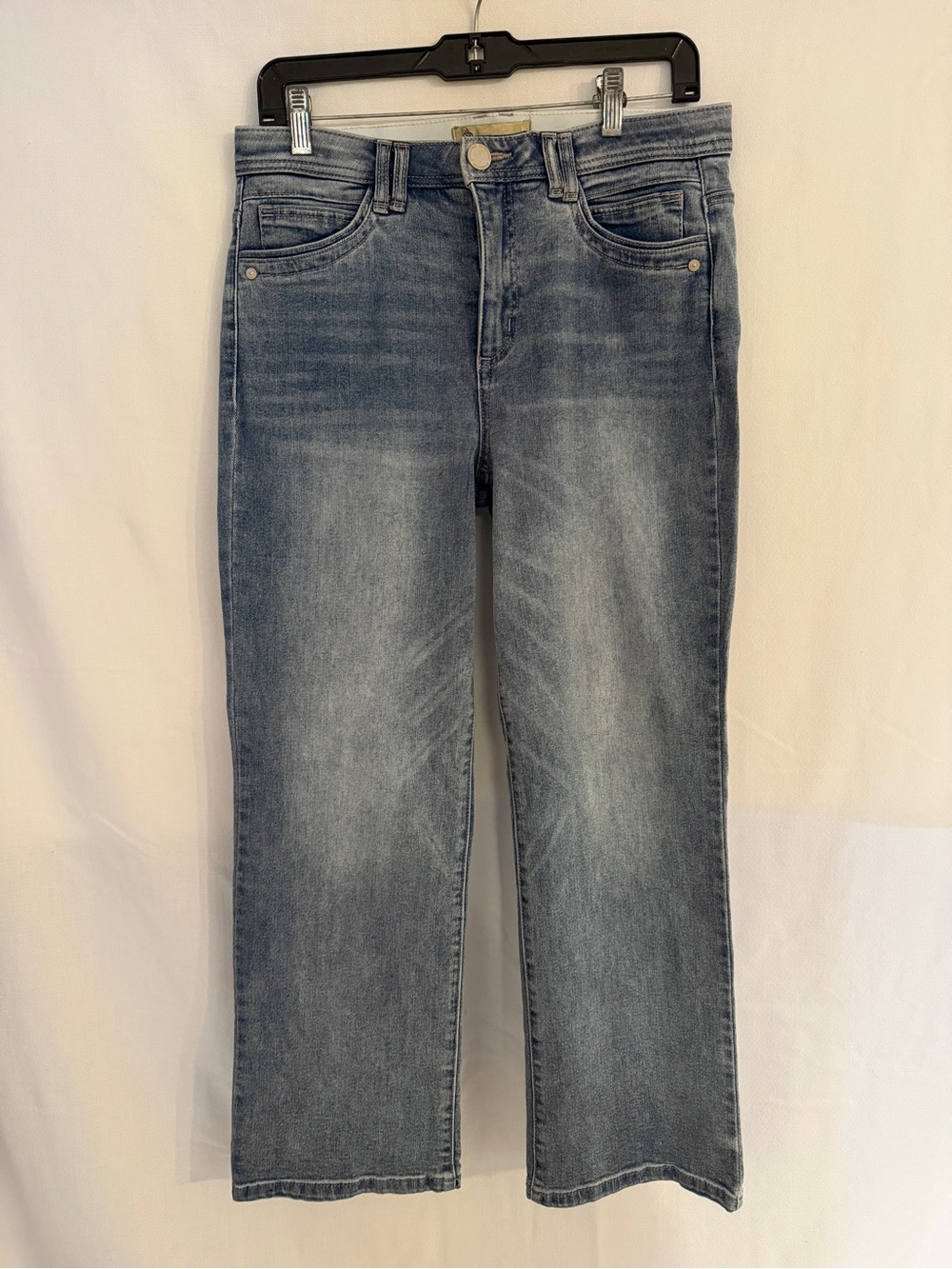 Democracy Straight Leg Jeans with Ab Solution, size 8